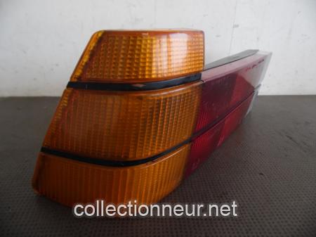 CABOCHON FEU ARRIERE GAUCHE ALFA ROMEO 75