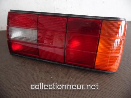 CABOCHON FEU ARRIERE DROIT 63211385382 BMW E30