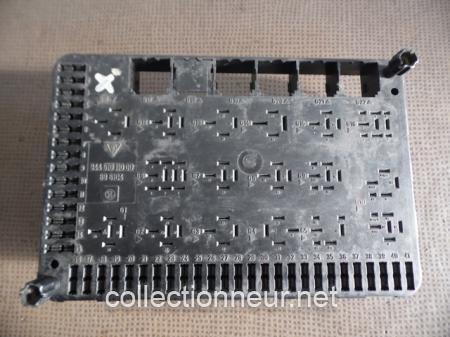 PLATINE PORTE FUSIBLES ET RELAIS 94461011000 PORSCHE 944-2
