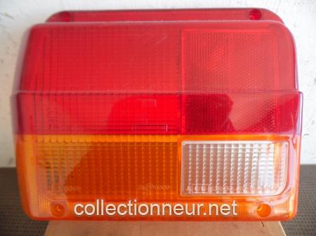 CABOCHON FEU ARRIERE GAUCHE AUSTIN ROVER / MG METRO