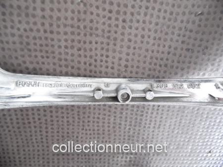 ENJOLIVEUR DE PHARE 1305542052 / A1158260089 MERCEDES W114 / W115